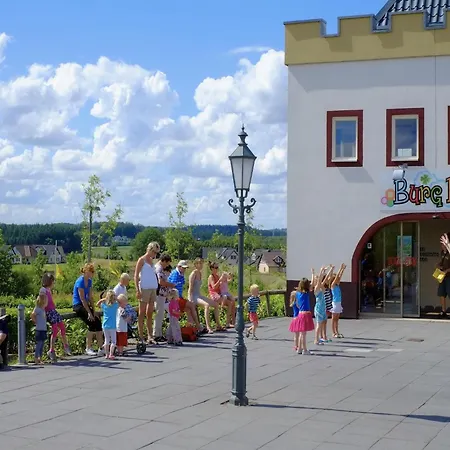 Vibrant Near The River Moselle Βίλα